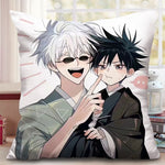 Coussin Jujutsu Kaisen Gojo et Bébé Fushiguro